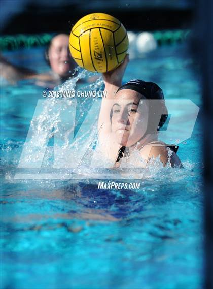 Thumbnail 2 in Santa Margarita vs. Carlsbad (Barnett Holiday Cup) photogallery.