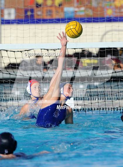 Thumbnail 1 in Santa Margarita vs. Carlsbad (Barnett Holiday Cup) photogallery.
