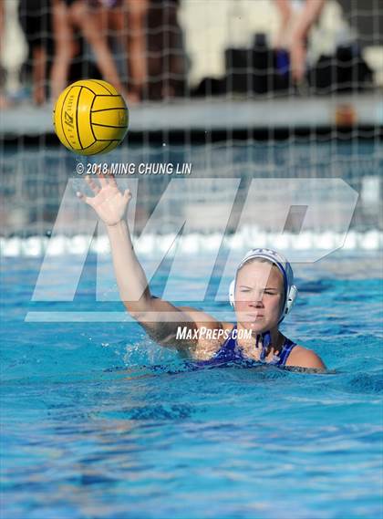 Thumbnail 3 in Santa Margarita vs. Carlsbad (Barnett Holiday Cup) photogallery.