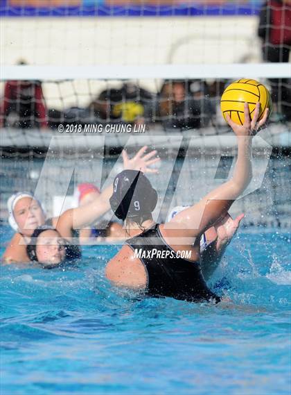Thumbnail 2 in Santa Margarita vs. Carlsbad (Barnett Holiday Cup) photogallery.