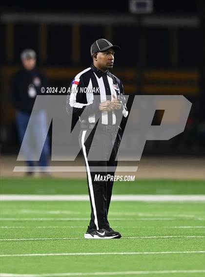 Thumbnail 2 in The Woodlands @ Cypress Ranch (UIL 6A Football Area Round Playoff) photogallery.