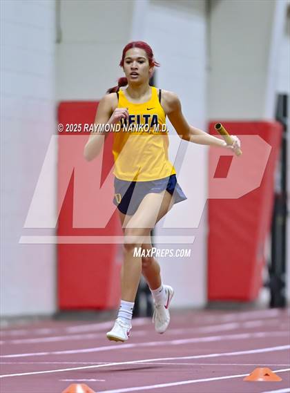 Thumbnail 1 in Owl Invite HSR Qualifier (4 x 200M Relay)  photogallery.