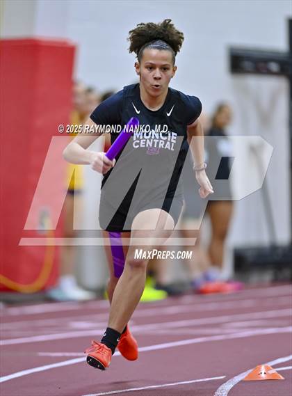 Thumbnail 2 in Owl Invite HSR Qualifier (4 x 200M Relay)  photogallery.