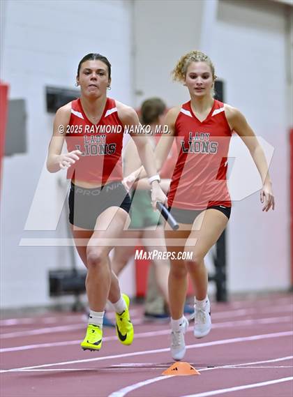 Thumbnail 2 in Owl Invite HSR Qualifier (4 x 200M Relay)  photogallery.