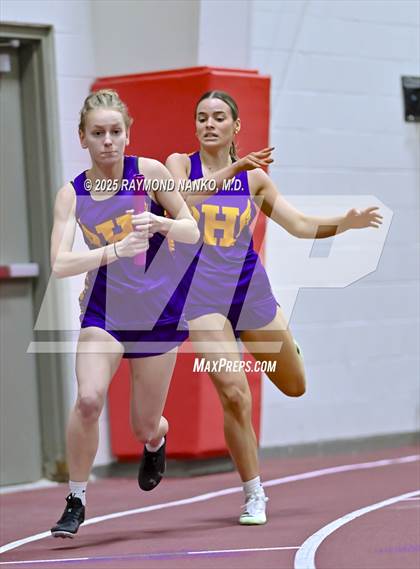 Thumbnail 1 in Owl Invite HSR Qualifier (4 x 200M Relay)  photogallery.