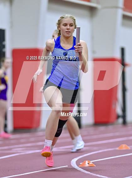 Thumbnail 1 in Owl Invite HSR Qualifier (4 x 200M Relay)  photogallery.