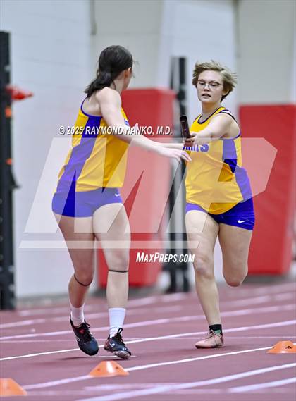 Thumbnail 1 in Owl Invite HSR Qualifier (4 x 200M Relay)  photogallery.