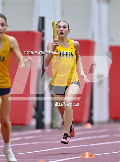 Thumbnail 1 in Owl Invite HSR Qualifier (4 x 200M Relay)  photogallery.