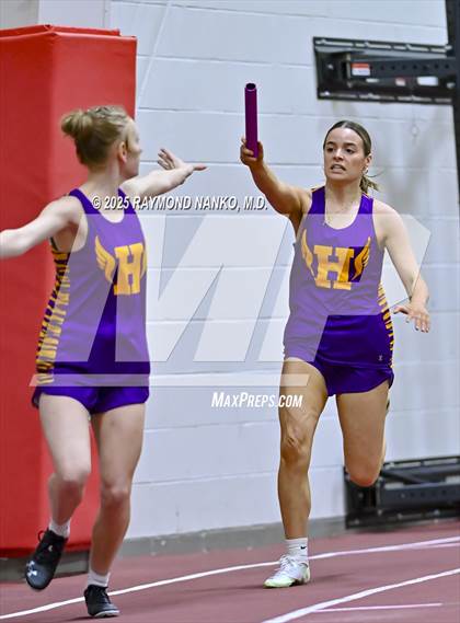 Thumbnail 2 in Owl Invite HSR Qualifier (4 x 200M Relay)  photogallery.