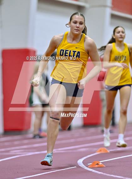Thumbnail 1 in Owl Invite HSR Qualifier (4 x 200M Relay)  photogallery.