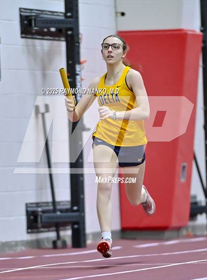 Thumbnail 1 in Owl Invite HSR Qualifier (4 x 200M Relay)  photogallery.