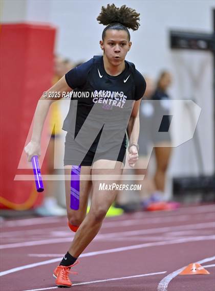 Thumbnail 3 in Owl Invite HSR Qualifier (4 x 200M Relay)  photogallery.