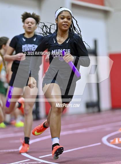 Thumbnail 1 in Owl Invite HSR Qualifier (4 x 200M Relay)  photogallery.