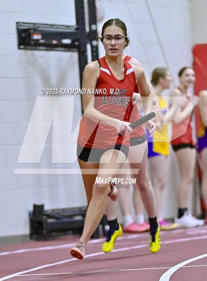 Thumbnail 2 in Owl Invite HSR Qualifier (4 x 200M Relay)  photogallery.