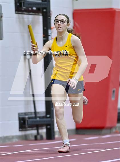 Thumbnail 2 in Owl Invite HSR Qualifier (4 x 200M Relay)  photogallery.