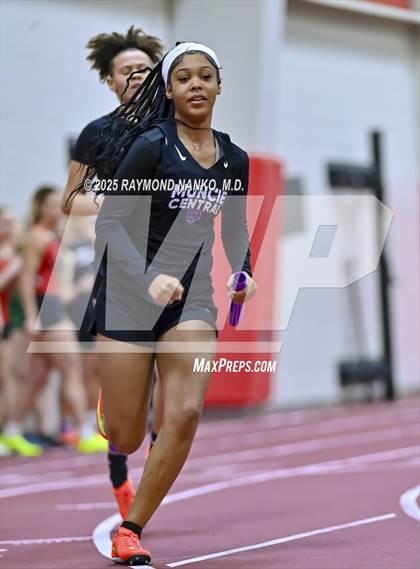 Thumbnail 2 in Owl Invite HSR Qualifier (4 x 200M Relay)  photogallery.
