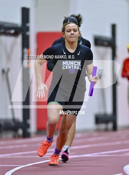 Thumbnail 3 in Owl Invite HSR Qualifier (4 x 200M Relay)  photogallery.