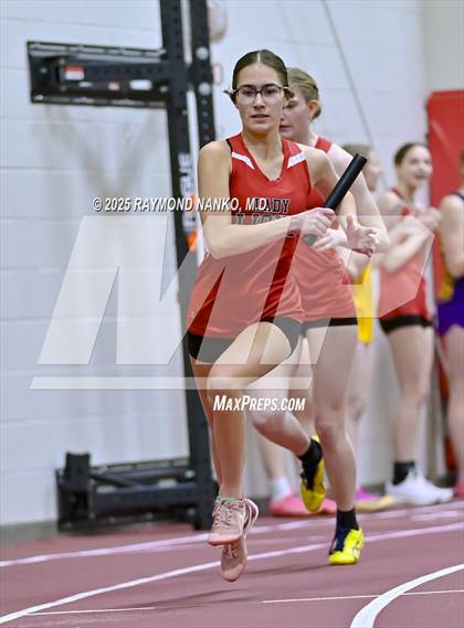 Thumbnail 1 in Owl Invite HSR Qualifier (4 x 200M Relay)  photogallery.