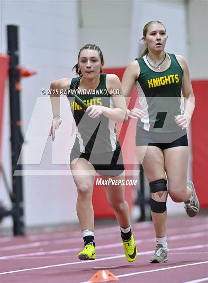 Thumbnail 2 in Owl Invite HSR Qualifier (4 x 200M Relay)  photogallery.