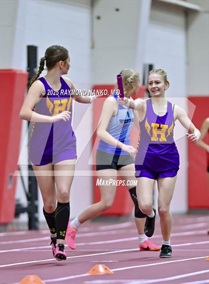 Thumbnail 2 in Owl Invite HSR Qualifier (4 x 200M Relay)  photogallery.