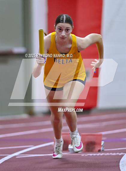 Thumbnail 1 in Owl Invite HSR Qualifier (4 x 200M Relay)  photogallery.