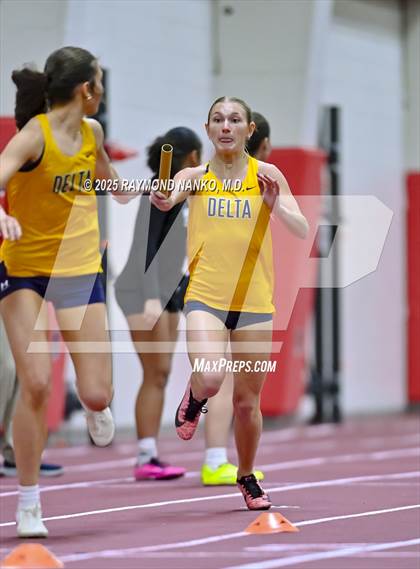 Thumbnail 1 in Owl Invite HSR Qualifier (4 x 200M Relay)  photogallery.