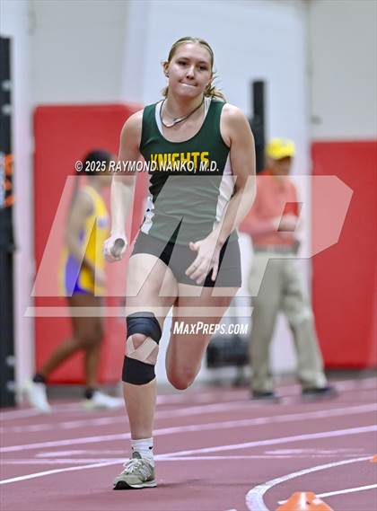 Thumbnail 1 in Owl Invite HSR Qualifier (4 x 200M Relay)  photogallery.