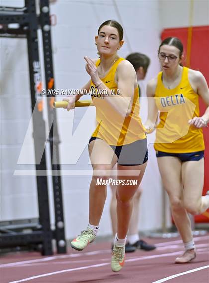 Thumbnail 1 in Owl Invite HSR Qualifier (4 x 200M Relay)  photogallery.