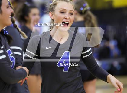 Thumbnail 1 in Agoura vs Camarillo photogallery.