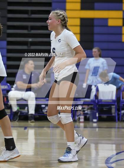 Thumbnail 3 in Agoura vs Camarillo photogallery.