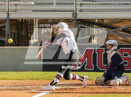 Thumbnail 3 in Southmoore @ Mustang photogallery.