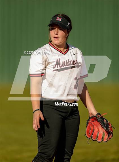 Thumbnail 1 in Southmoore @ Mustang photogallery.