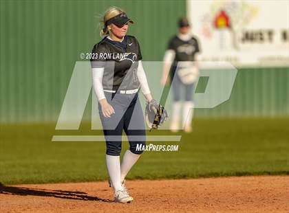 Thumbnail 1 in Southmoore @ Mustang photogallery.