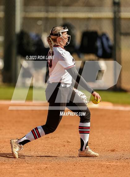 Thumbnail 3 in Southmoore @ Mustang photogallery.