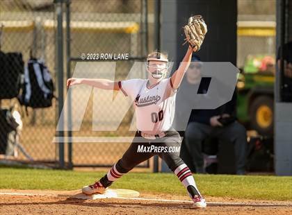 Thumbnail 1 in Southmoore @ Mustang photogallery.