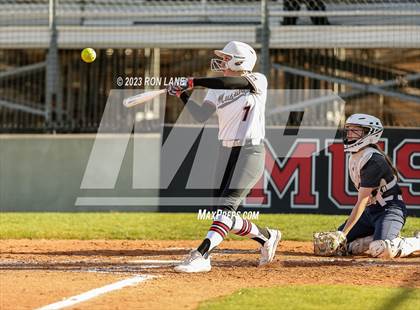 Thumbnail 3 in Southmoore @ Mustang photogallery.