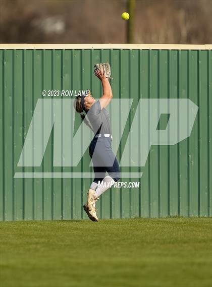 Thumbnail 2 in Southmoore @ Mustang photogallery.