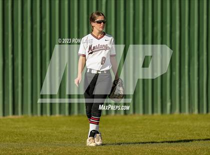 Thumbnail 1 in Southmoore @ Mustang photogallery.