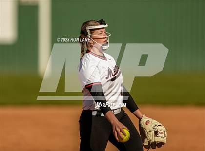 Thumbnail 3 in Southmoore @ Mustang photogallery.