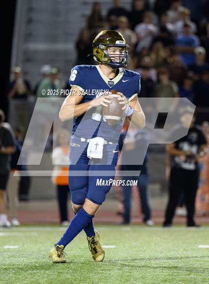 Thumbnail 3 in Bridgeland vs Klein Collins (UIL 6A D1 Football Bi-District) photogallery.