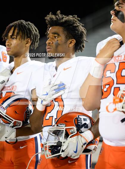 Thumbnail 3 in Bridgeland vs Klein Collins (UIL 6A D1 Football Bi-District) photogallery.