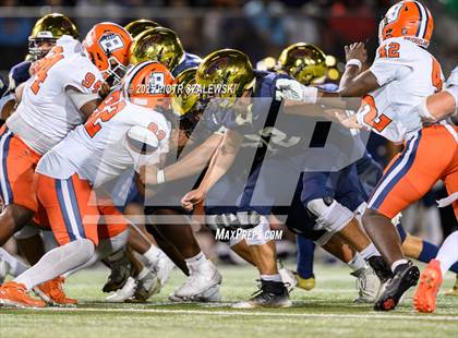 Thumbnail 2 in Bridgeland vs Klein Collins (UIL 6A D1 Football Bi-District) photogallery.