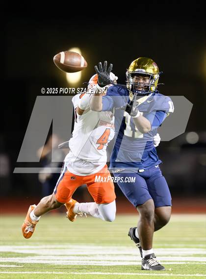 Thumbnail 1 in Bridgeland vs Klein Collins (UIL 6A D1 Football Bi-District) photogallery.