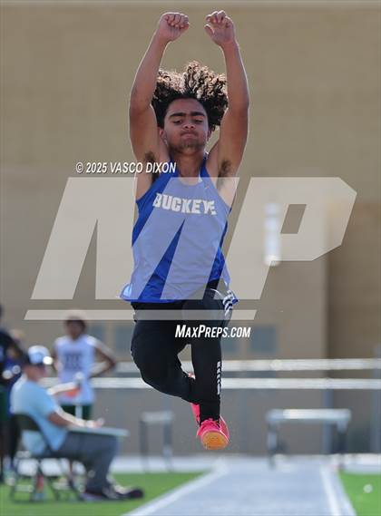 Thumbnail 3 in Estrella Foothills Invitational photogallery.