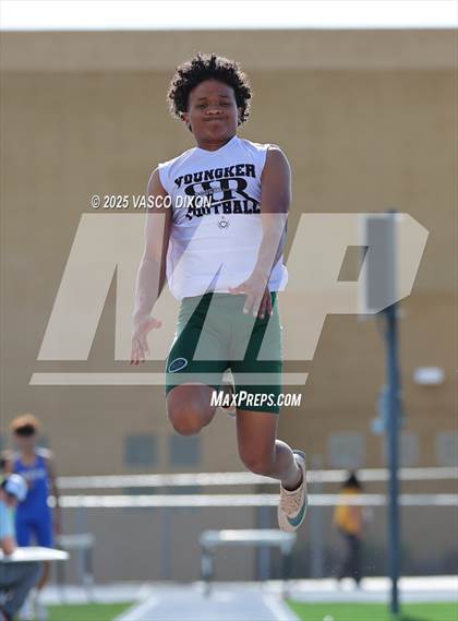 Thumbnail 1 in Estrella Foothills Invitational photogallery.