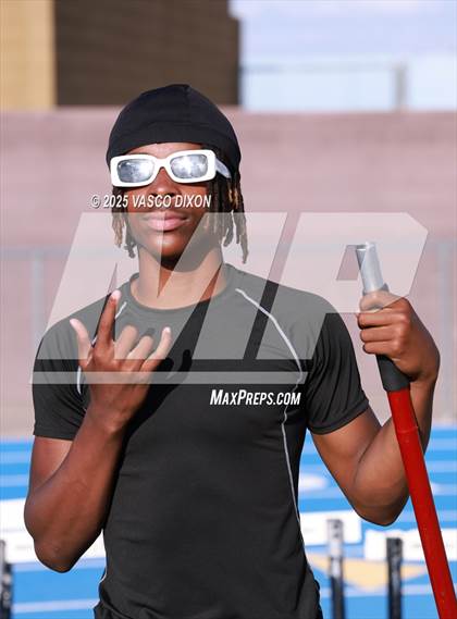 Thumbnail 3 in Estrella Foothills Invitational photogallery.