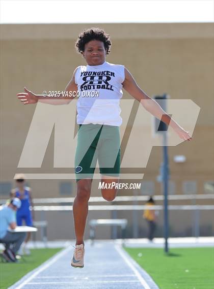 Thumbnail 3 in Estrella Foothills Invitational photogallery.