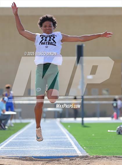 Thumbnail 1 in Estrella Foothills Invitational photogallery.