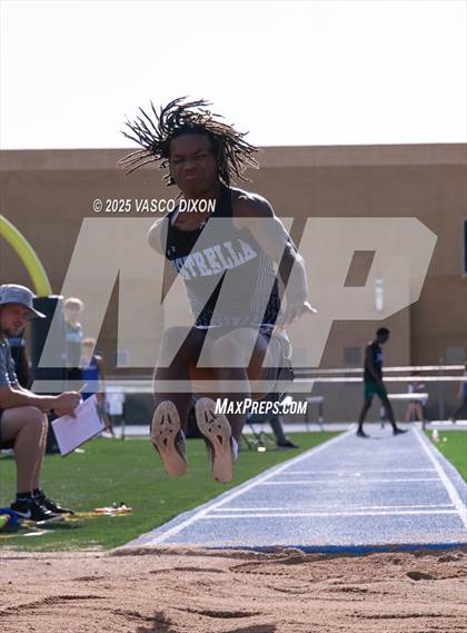 Thumbnail 2 in Estrella Foothills Invitational photogallery.