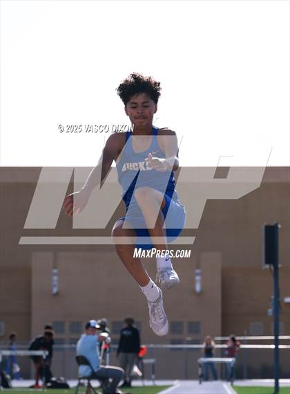 Thumbnail 3 in Estrella Foothills Invitational photogallery.